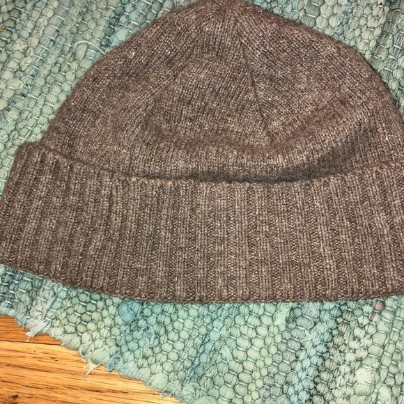 PATAGONIA BRODEO BEANIE WITH TROUT LOGO PATCH OS - Picture 5 of 6